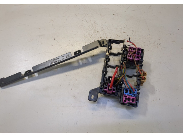 Блок реле Volkswagen Transporter 5 2003-2009 1.9