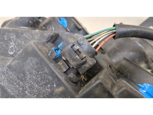 Фара передняя  Peugeot Partner 2012-2015 правая 