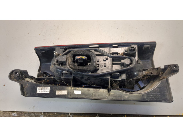 Задний фонарь          