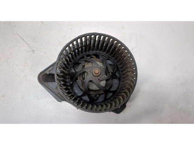 Моторчик печки Volkswagen Passat 5 2000-2005