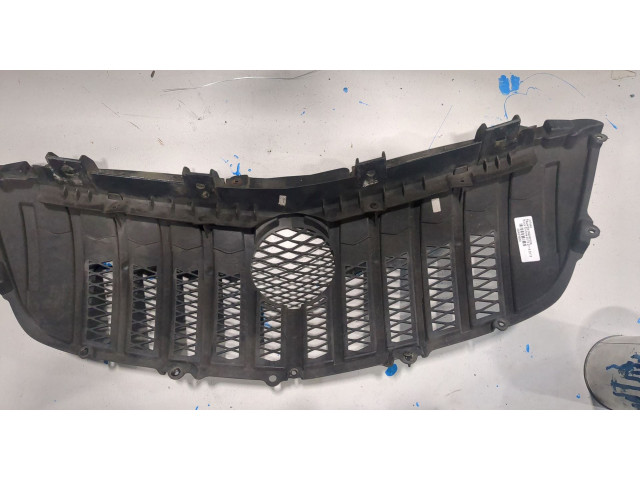 Решетка радиатора  Buick Encore 2012-2016          95391794