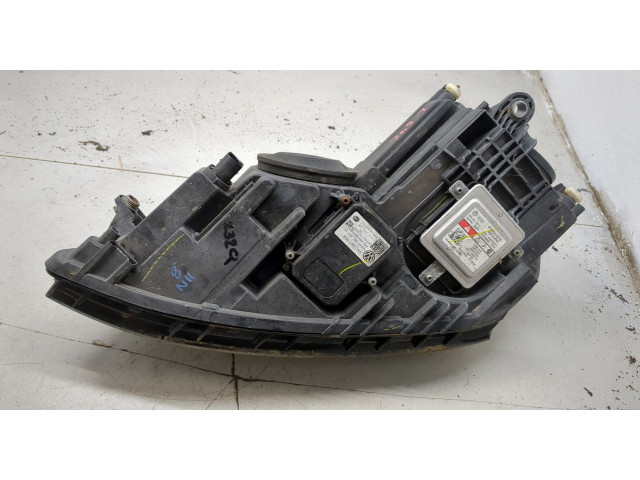 Фара передняя  Volkswagen Jetta 6 2010-2018 правая 