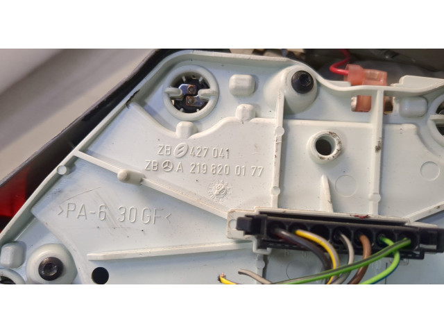 Задний фонарь          