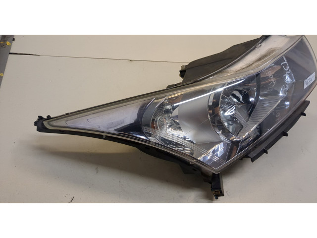 Фара передняя  Chevrolet Cruze 2009-2015 правая 