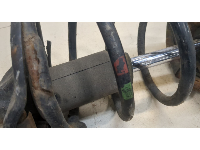 Стойка амортизатора Mitsubishi Space Star MR913130, MR913502 1.6 бензин