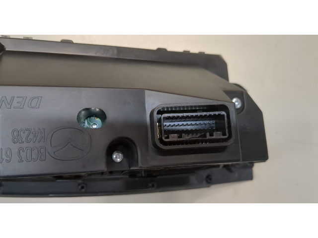 Дисплей бортового компьютера Mazda 3 (BL) 2009-2013 457900151, BHE4611J0A 3
