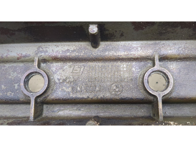 Клапанная крышка двигателя ДВС  BMW 7 E38 1994-2001 4.4     