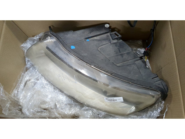 Фара передняя Audi A6 (C6) 2005-2011 левая