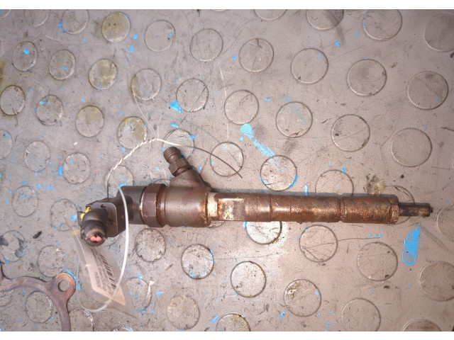 Форсунка топливная  Fiat Grande Punto 2005-2010    55197875     