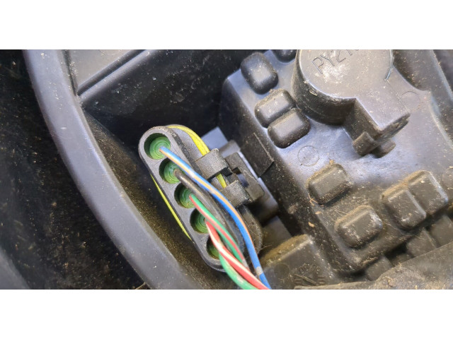 Задний фонарь        Mitsubishi Colt 2008-2012 