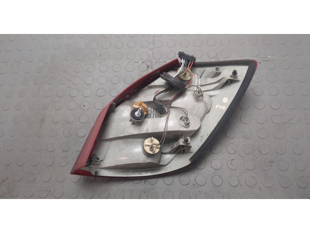 Задний фонарь 5J6945095, 5J6945111