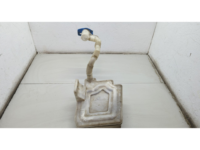 Бачок омывателя Volkswagen Golf 6 2009-2012