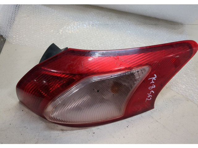 Задний фонарь