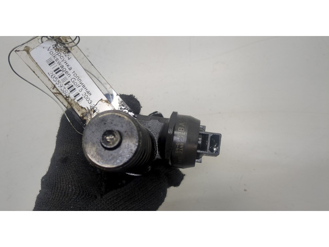 Форсунка топливная  Volkswagen Golf 5 2003-2009    038130073AG     