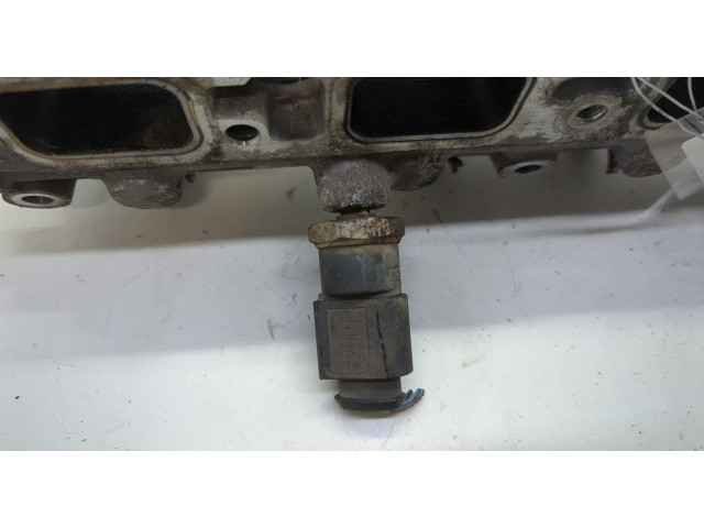 Форсунка топливная Volkswagen Golf 5 2003-2009