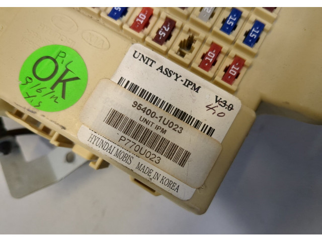 Блок предохранителей  KIA Sorento 2009-2014      954001u023    2.4