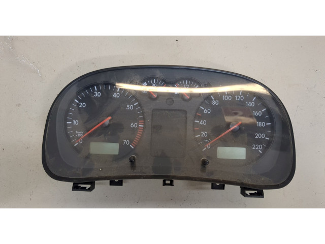 Панель приборов Volkswagen Golf 4 1997-2005 1J0920802X