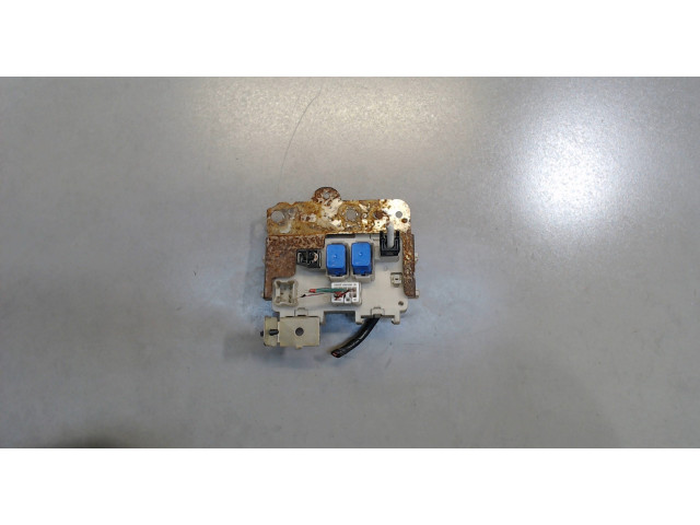 Блок предохранителей Hummer H3 1051020 3.5