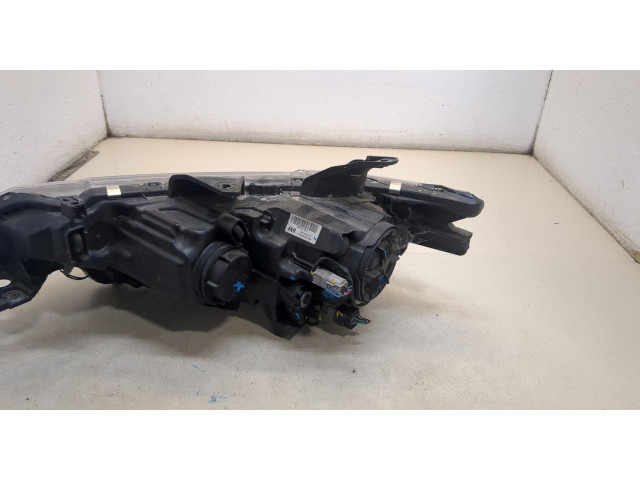 Фара передняя Mitsubishi Outlander 2012-2021 правая