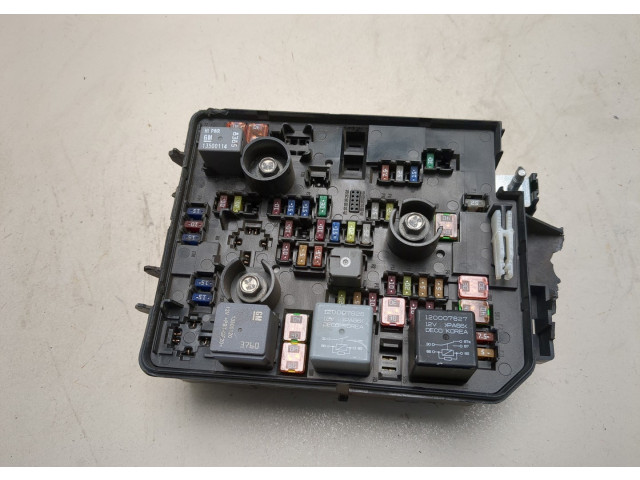 Блок предохранителей Buick Encore 2016-2022 42624875