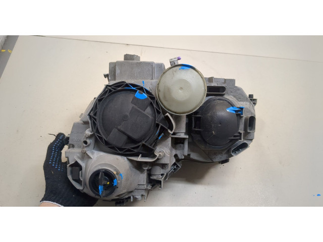 Фара передняя Mercedes C W203 2000-2008 правая