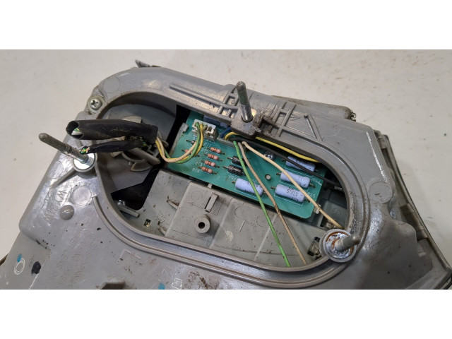 Задний фонарь          