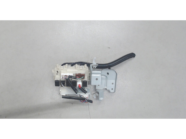 Блок предохранителей Infiniti Q70 2012-2019 3.7