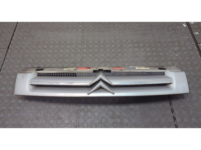 Решетка радиатора Citroen Berlingo 2002-2008 9644758077