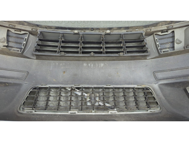 Решетка радиатора  Volvo S40 2004-          