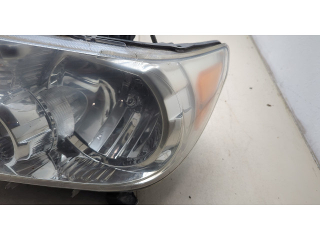 Фара передняя Toyota Sequoia 2008- левая