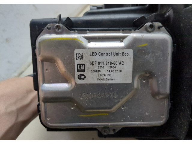 Фара передняя GMC Terrain 2017-2021 левая