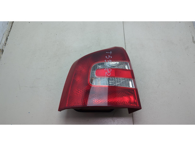 Задний фонарь