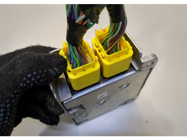 Блок управления подушками безопасности Jeep Grand Cherokee 2010-2013