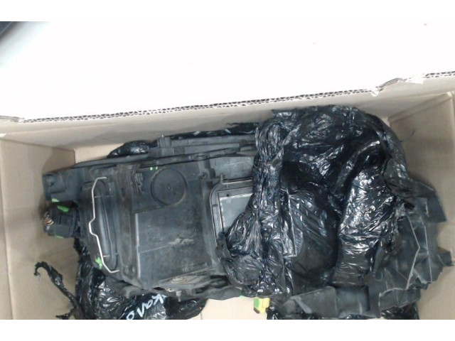 Фара передняя  Audi Q5 2008-2017 левая 