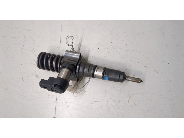 Форсунка топливная  Audi A3 (8P) 2003-2013    03G130073T     