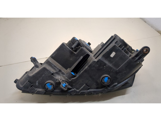 Фара передняя  Volkswagen Passat 7 2010-2015 Европа правая 