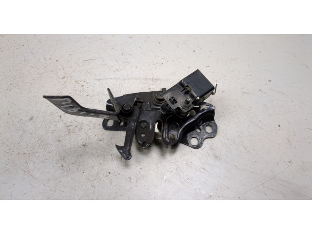 Замок капота  Nissan Juke 2010-2014     