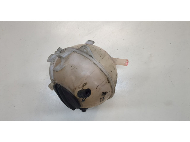 Бачок расширительный  Skoda SuperB 2008-2015     2.0