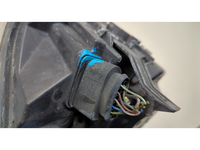 Фара передняя Ford Focus 2 2005-2008 правая