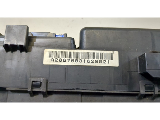 Блок предохранителей Honda Odyssey 2004-