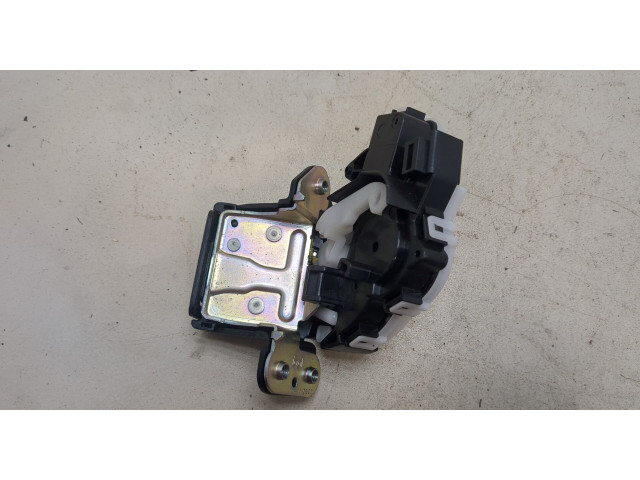 Замок багажника Mazda 3 (BP) 2019-