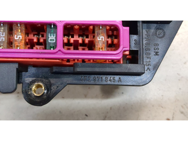 Блок предохранителей Audi A6 (C6) 2005-2011