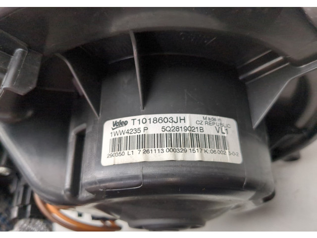 Моторчик печки Skoda Octavia (A7) 2013-2023