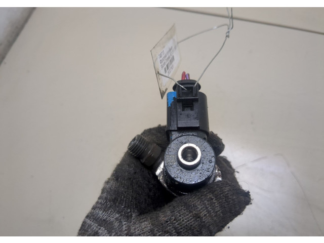 Форсунка топливная Skoda Octavia (A7) 2017-2021 04L130277AC