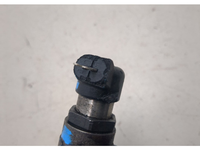 Форсунка топливная Volkswagen Touran 2010-2015 03L130277S