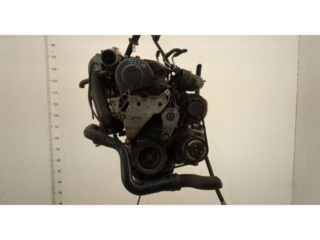 Генератор  Skoda Octavia (A5) 2004-2013       06F903023    