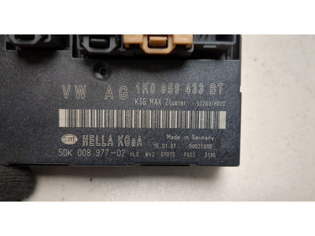 Блок комфорта Skoda Octavia (A5) 2004-2013 1K0959433BT