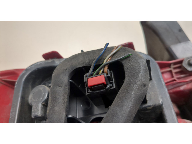 Задний фонарь     3AE945096F     