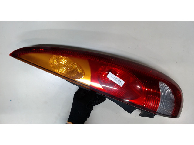 Задний фонарь 26550BU001 Nissan Almera Tino