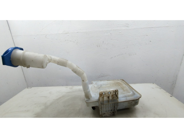 Бачок омывателя Volkswagen Golf 5 2003-2009